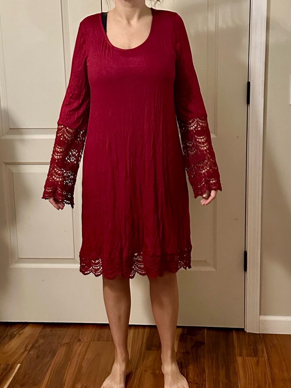 JODIFL Burgundy Lace Bell-Sleeve Shift Dress